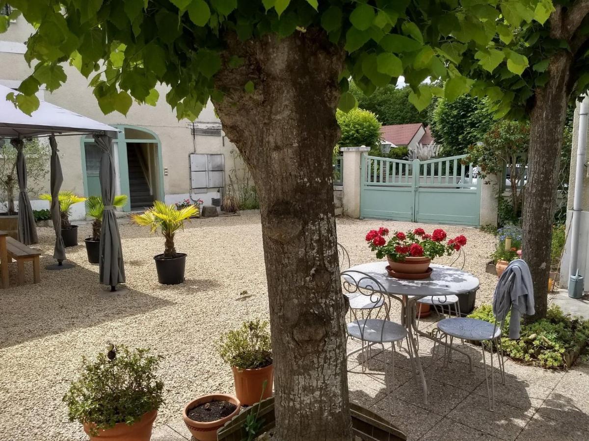 Aparthotel Quelques Fleurs La Roche-Posay Esterno foto