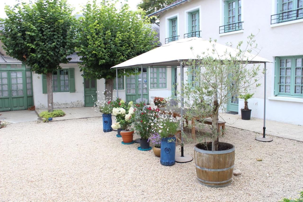 Aparthotel Quelques Fleurs La Roche-Posay Esterno foto
