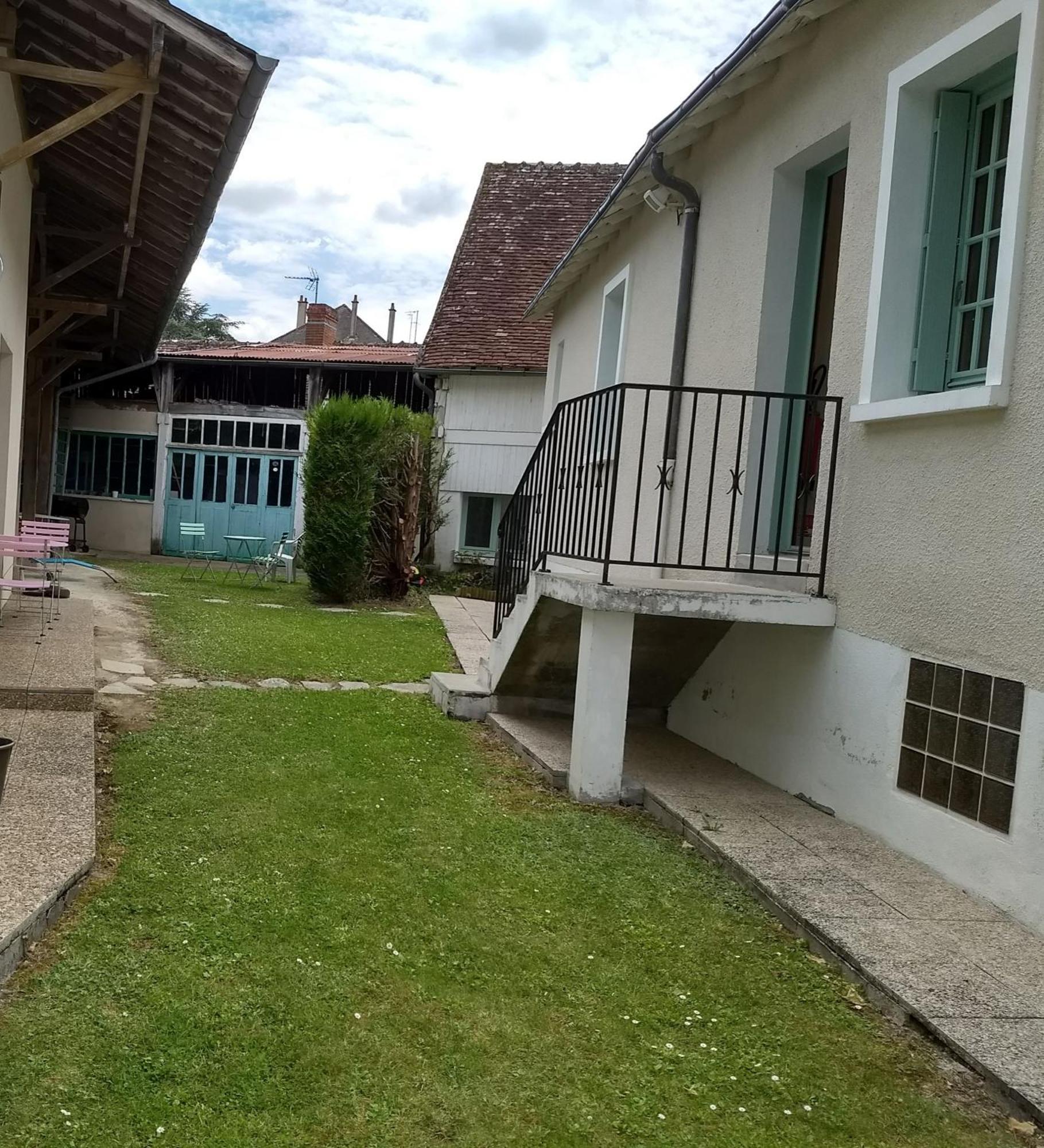 Aparthotel Quelques Fleurs La Roche-Posay Esterno foto